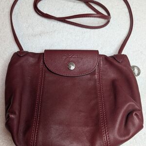 Authentic Longchamp Le Pliage Burgandy Leather Sling bag EUC